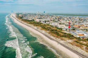 First-Floor Brigantine Condo Steps to Ocean!